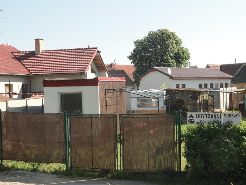 U Novomlýnské nádrže Hotel Nove Mlyny Exterior foto